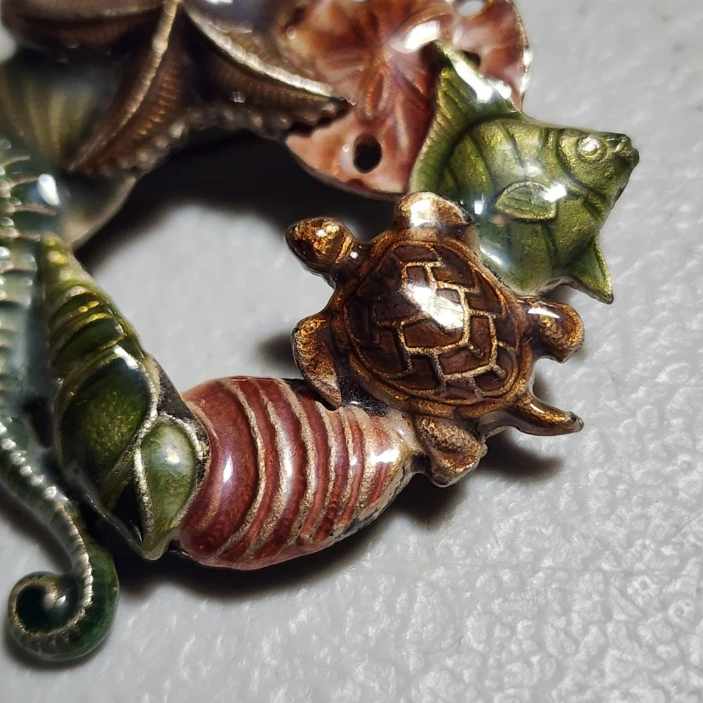 Vintage Enamel Sea Life Wreath Brooch Seahorse Turtle Starfish Nautical Pin